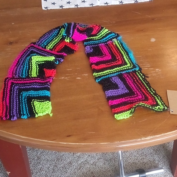 Kids block scarf - Picture 3 of 6